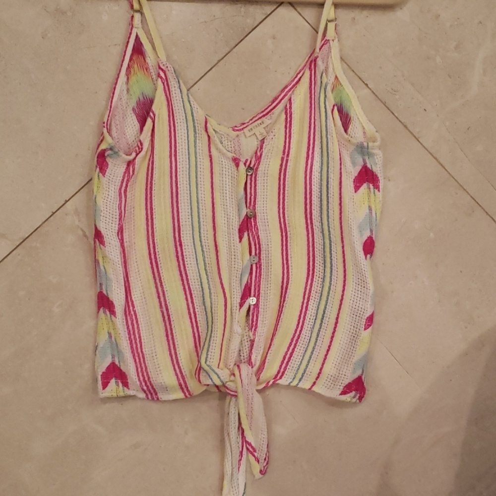 Summer Vibes with Neion printed tank